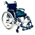 Cadeira de rodas com freios de cabo de atendimento